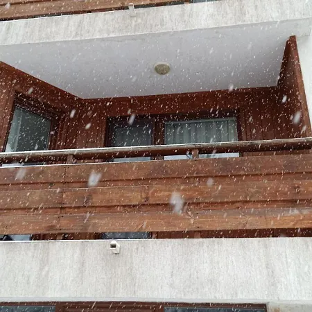 Detelina Apartman *